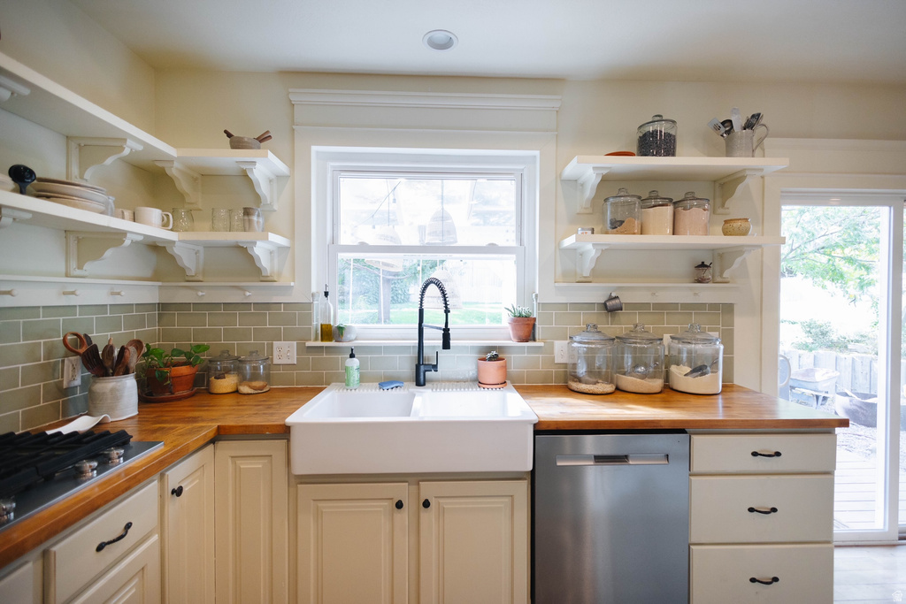 7715 N DECRESCENDO DR Eagle Mountain, UT 84005