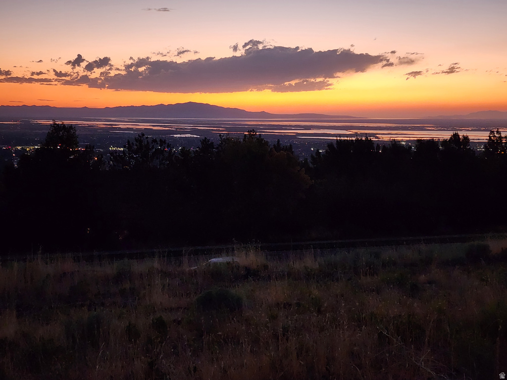 162 N MOSS HILL DR Bountiful, UT 84010