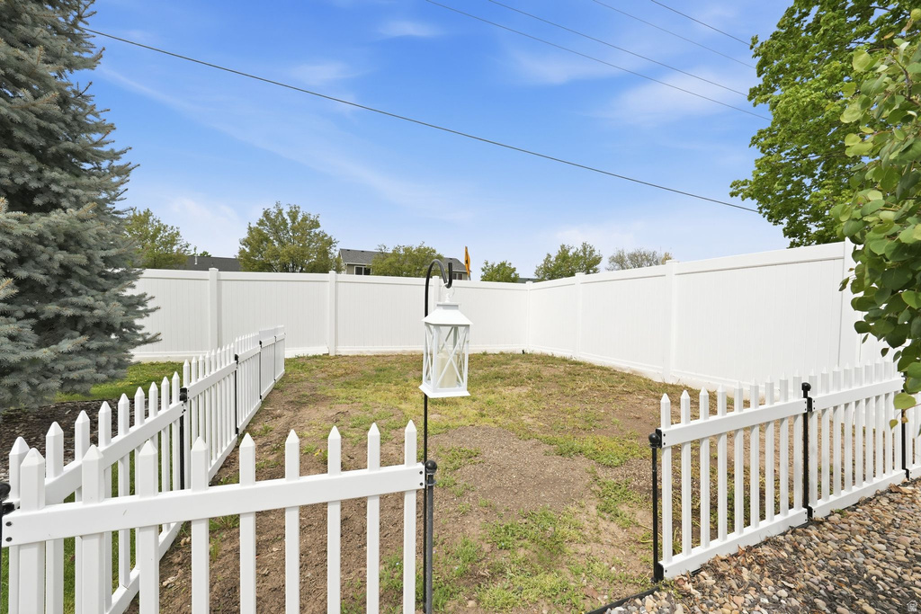 2190 W 1450 N Layton, UT 84041