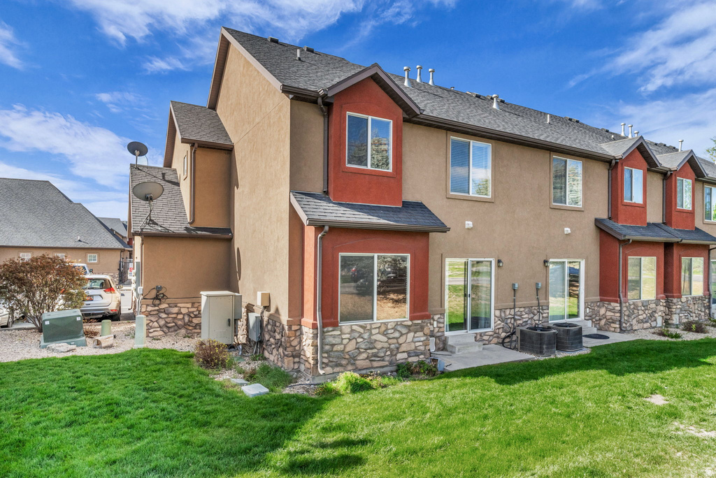 902 W 260 S Pleasant Grove, UT 84062