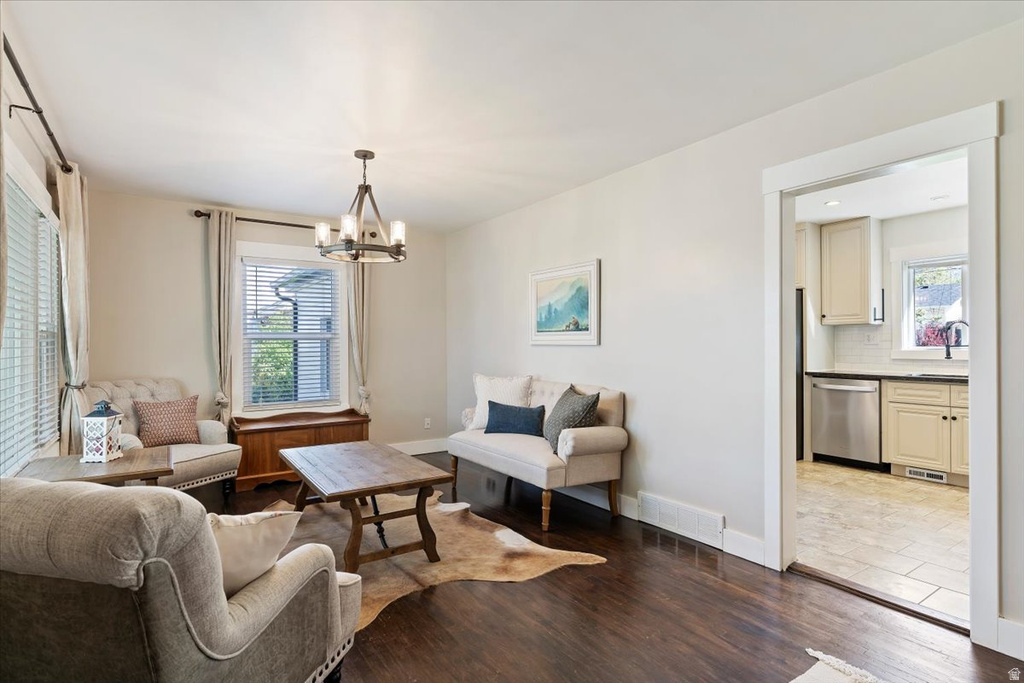 480 N 100 E Kaysville, UT 84037