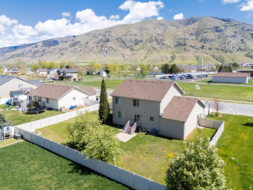 222 S 1170 E Hyrum, UT 84319