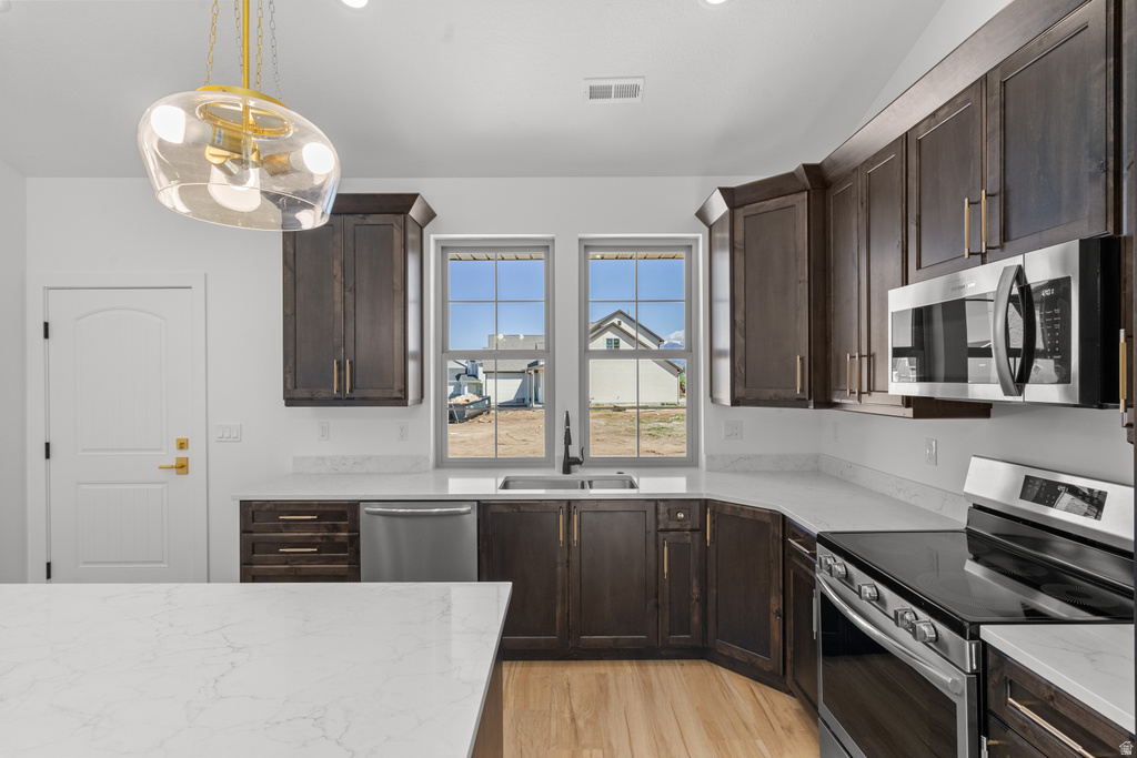3268 S 4950 W West Haven, UT 84401