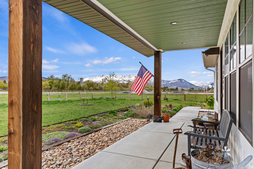 10004 E 325 S Huntsville, UT 84317