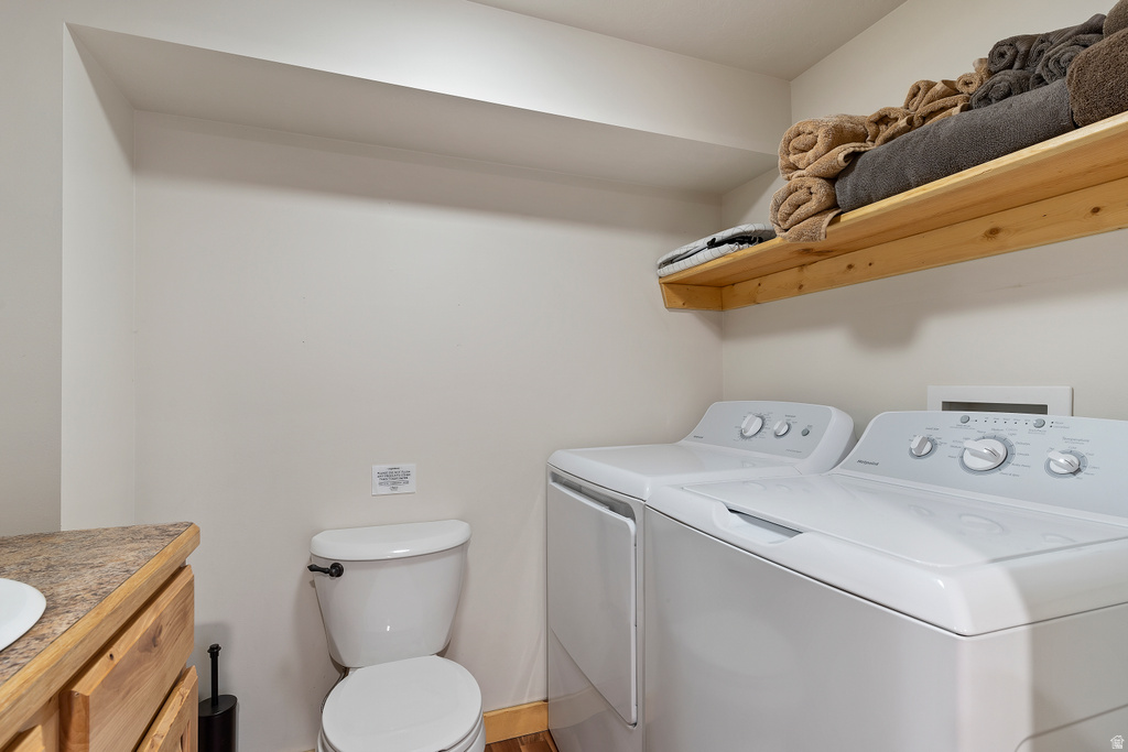 10004 E 325 S Huntsville, UT 84317