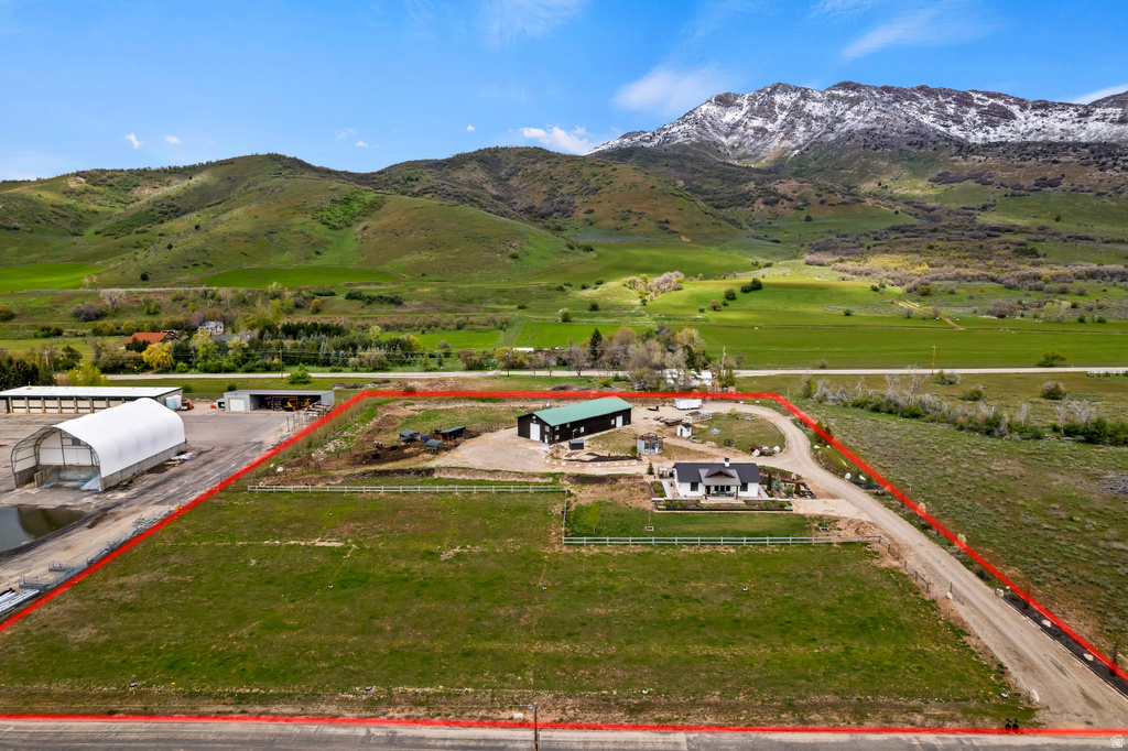 10004 E 325 S Huntsville, UT 84317