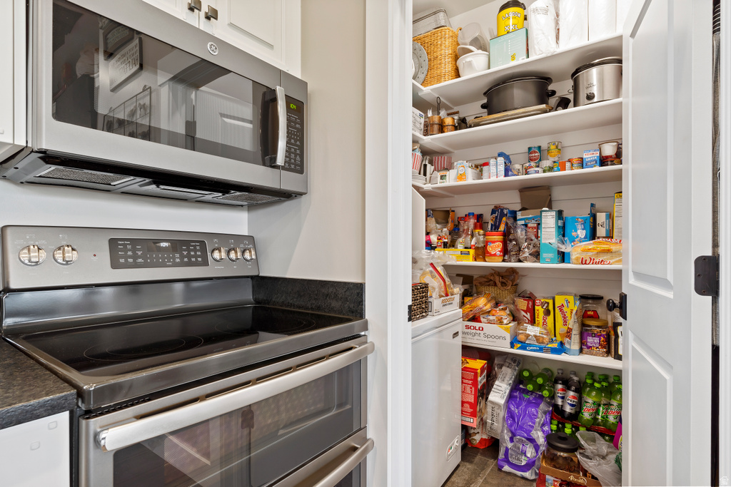 10004 E 325 S Huntsville, UT 84317