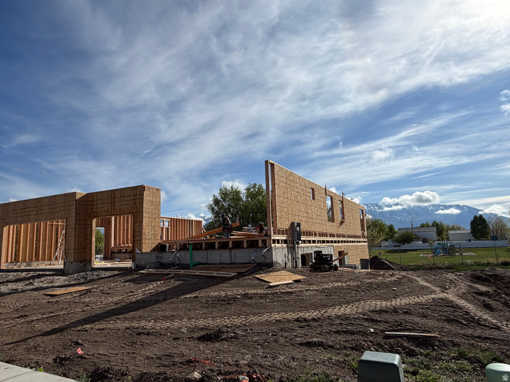 661 S 1600 W Lehi, UT 84043