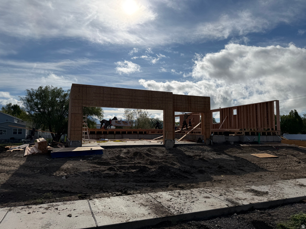 661 S 1600 W Lehi, UT 84043