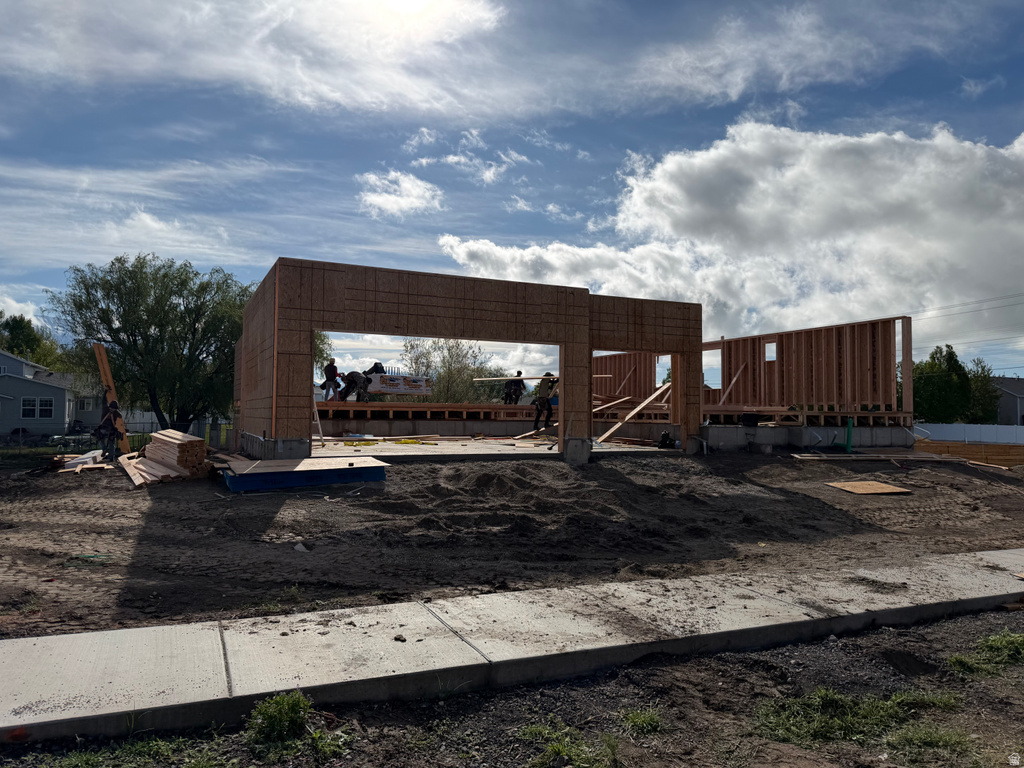 661 S 1600 W Lehi, UT 84043