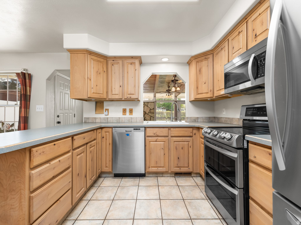 1239 SHERIDAN DR Ogden, UT 84404