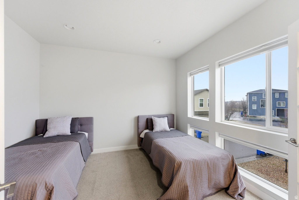 1196 W CLARK LN Farmington, UT 84025