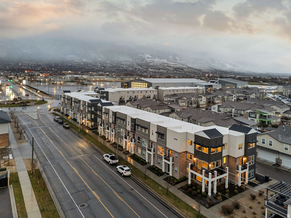 1196 W CLARK LN Farmington, UT 84025