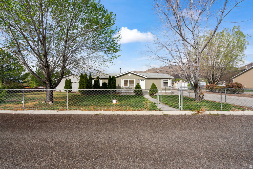 115 N 350 E Elsinore, UT 84724
