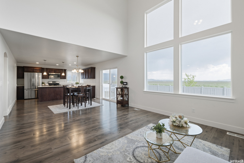 166 E CRANER PEAK DR Eagle Mountain, UT 84005