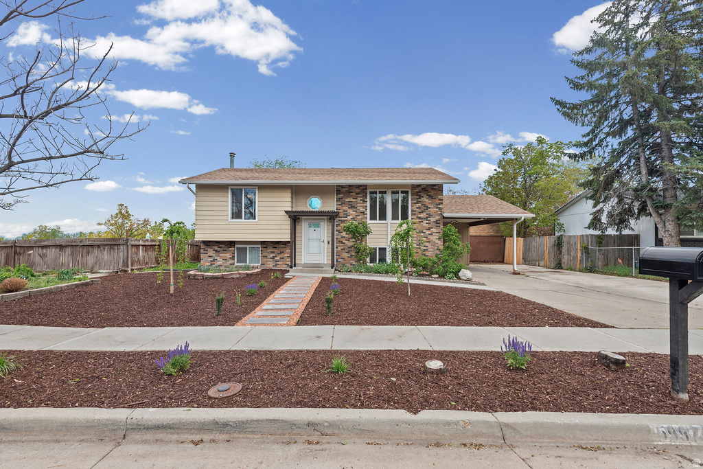 5997 S GINGER ST Taylorsville, UT 84129