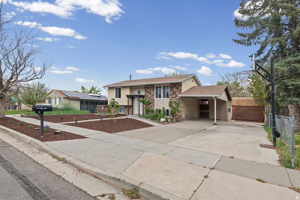 5997 S GINGER ST Taylorsville, UT 84129