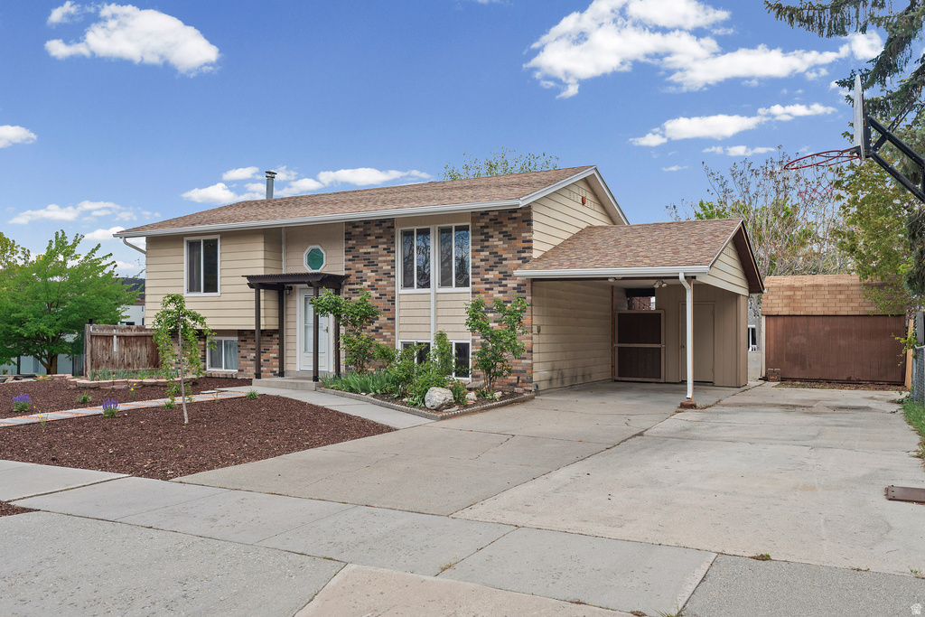 5997 S GINGER ST Taylorsville, UT 84129