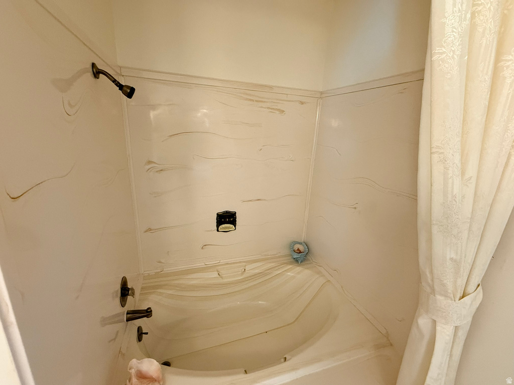 3453 W 5300 S Roy, UT 84067