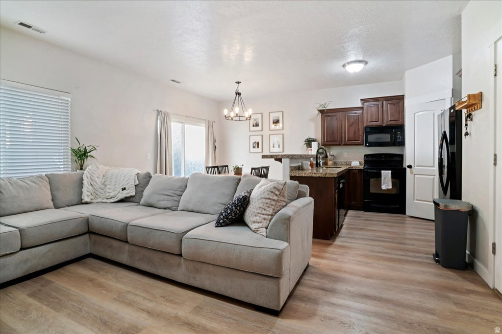 371 S 790 W Pleasant Grove, UT 84062