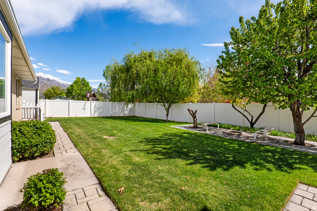 5725 W 9600 N Highland, UT 84003