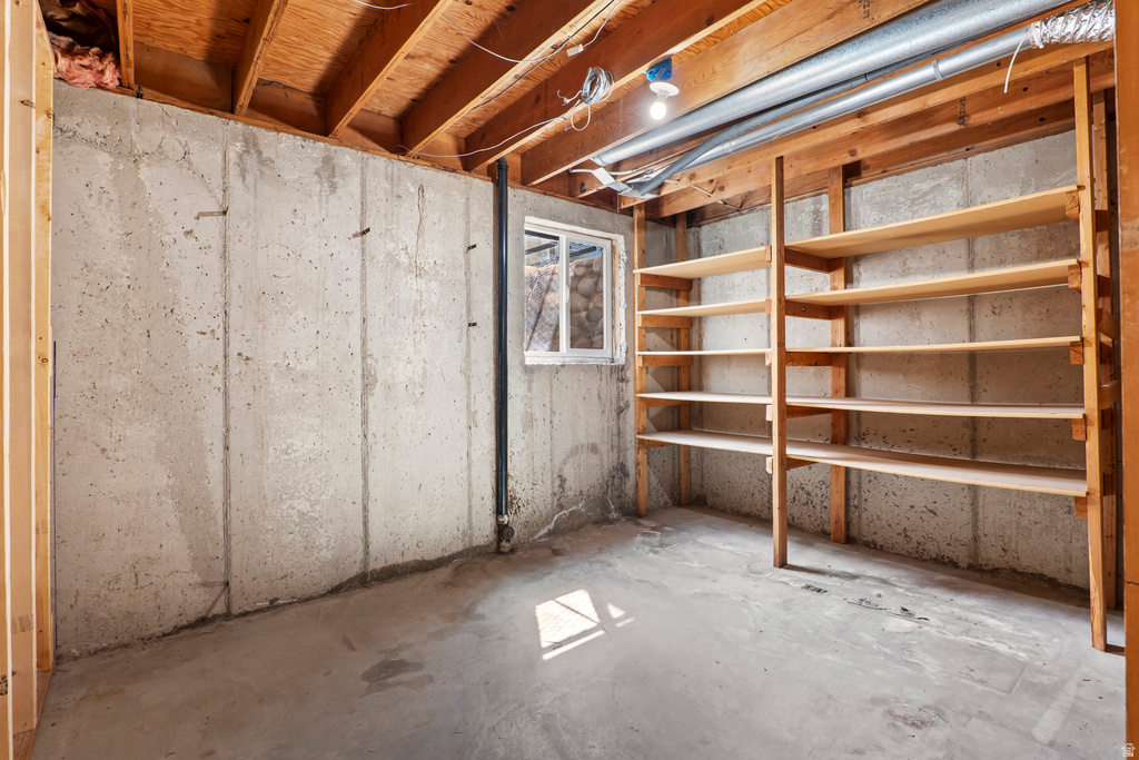 5725 W 9600 N Highland, UT 84003