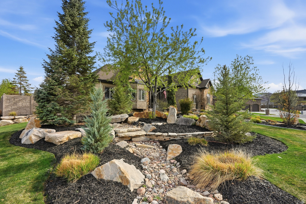 3317 W TUCANNON CV Bluffdale, UT 84065