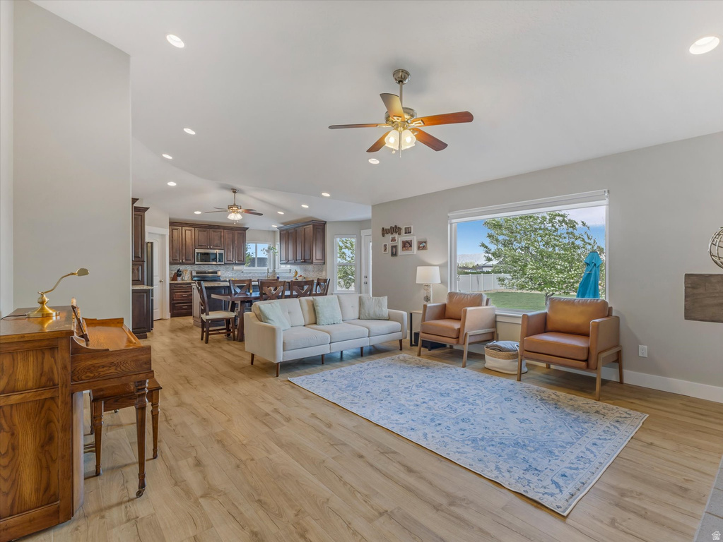 413 S ROADSTER LN Grantsville, UT 84029