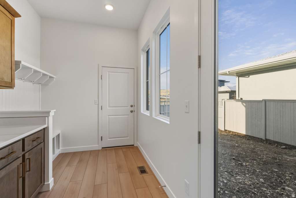 7214 S SAGE RD West Jordan, UT 84081