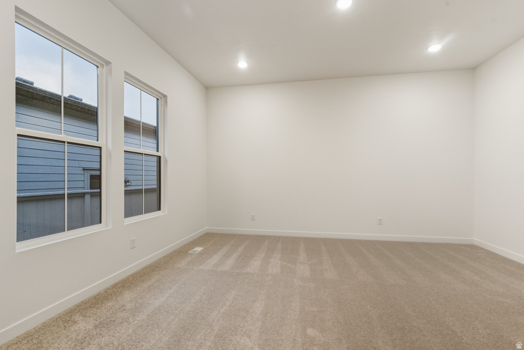 7214 S SAGE RD West Jordan, UT 84081