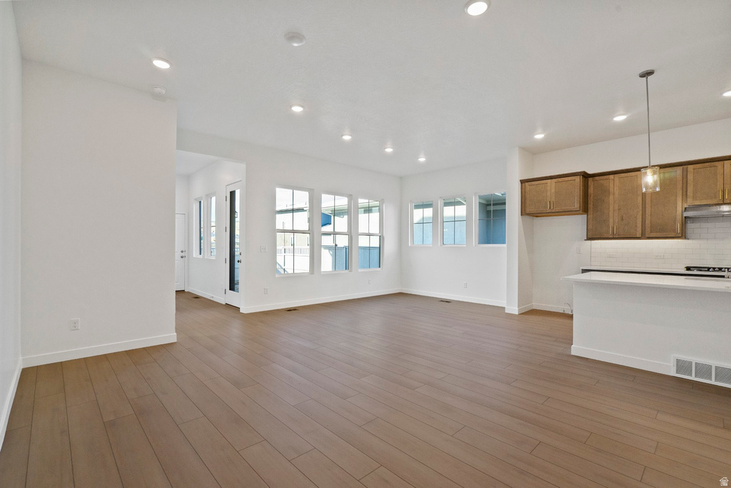 7214 S SAGE RD West Jordan, UT 84081