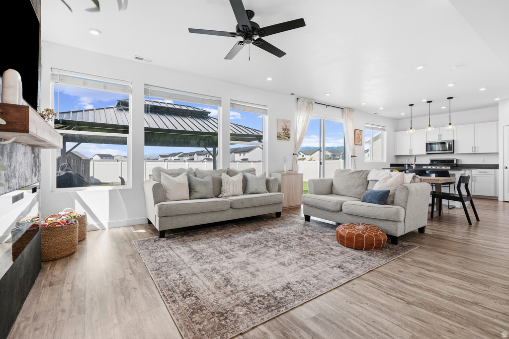 2638 W 3230 S Syracuse, UT 84075