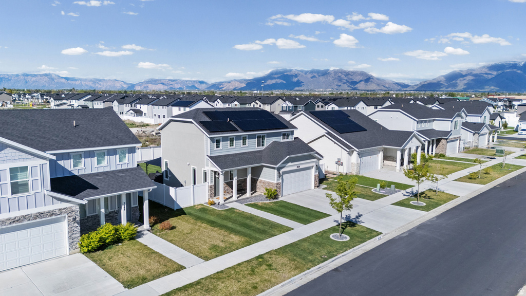 2638 W 3230 S Syracuse, UT 84075