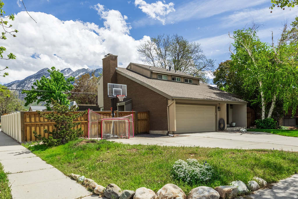 7187 S 2780 E Cottonwood Heights, UT 84121