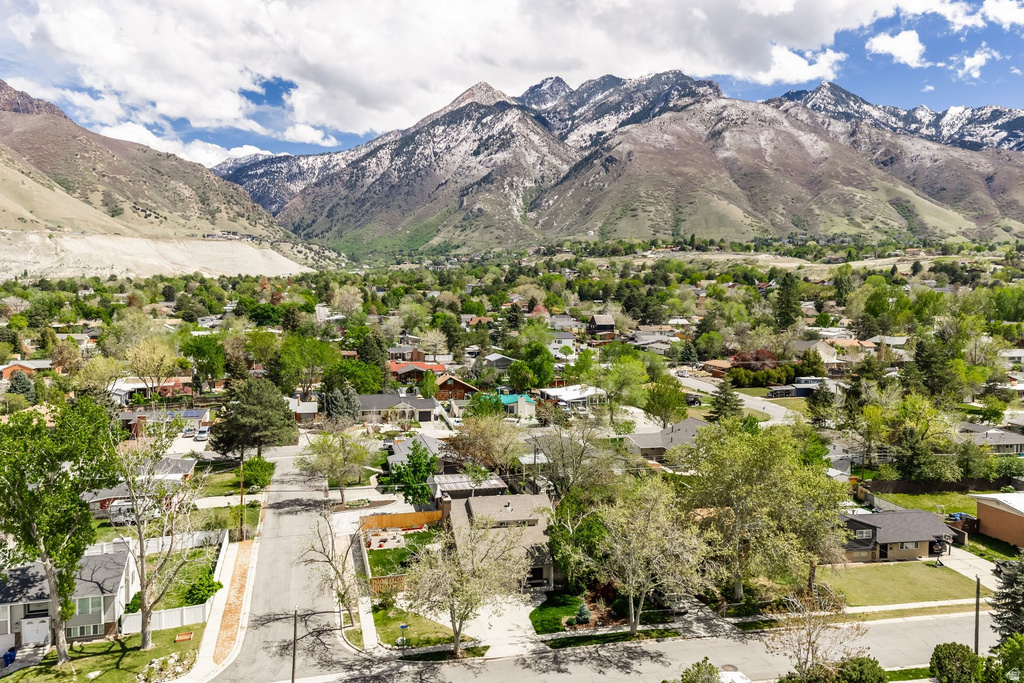 7187 S 2780 E Cottonwood Heights, UT 84121