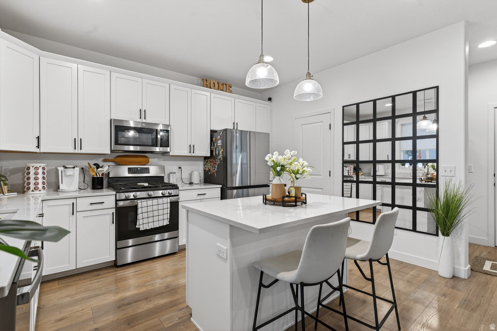 1935 W PARKVIEW DR Syracuse, UT 84075