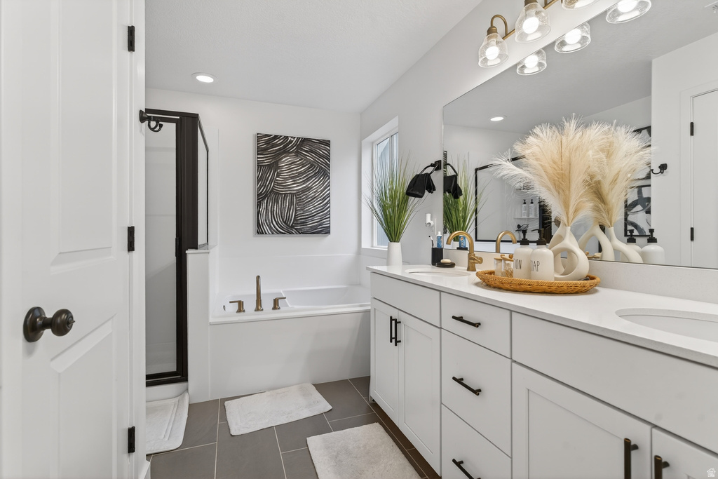 1935 W PARKVIEW DR Syracuse, UT 84075