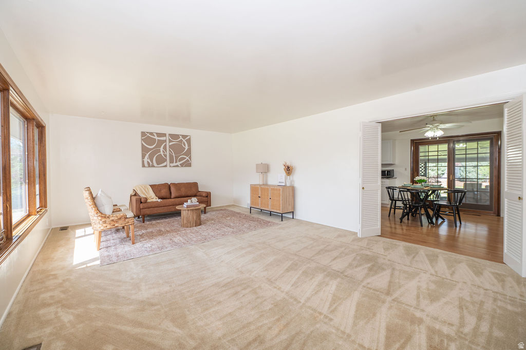 1014 PEACH DR Ogden, UT 84404