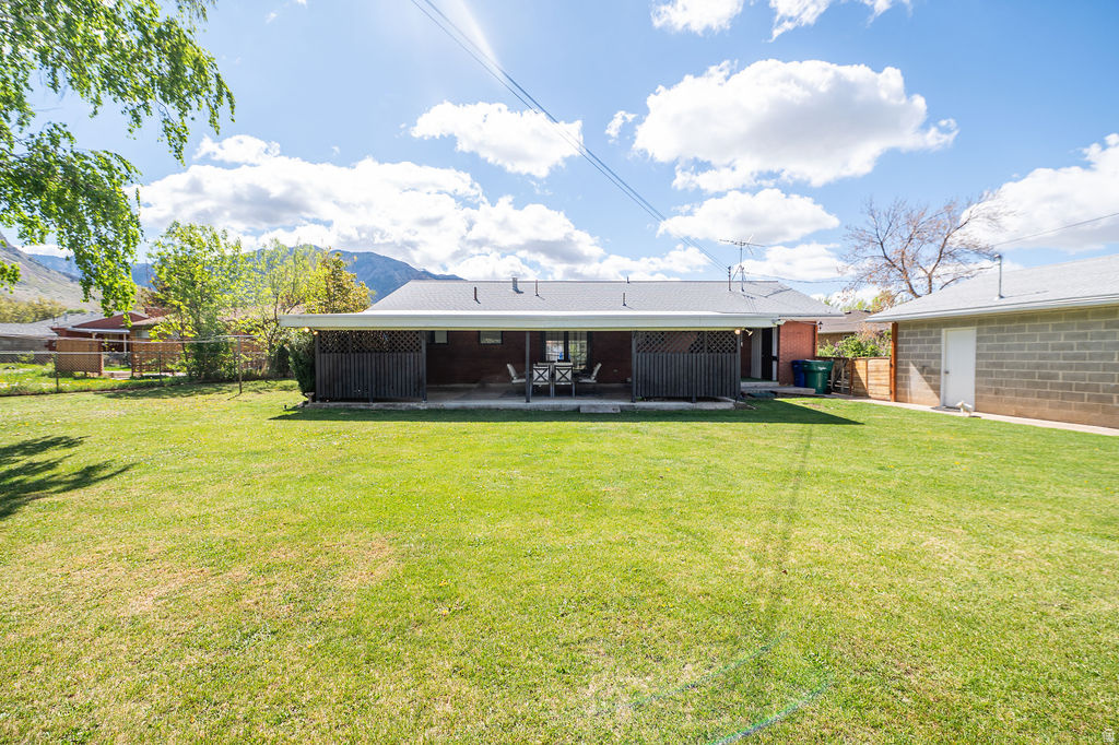 1014 PEACH DR Ogden, UT 84404