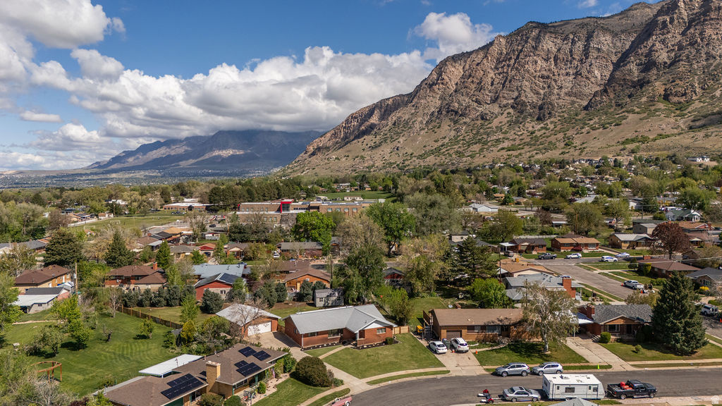 1014 PEACH DR Ogden, UT 84404