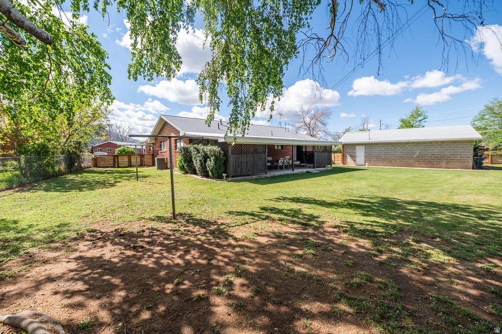 1014 PEACH DR Ogden, UT 84404