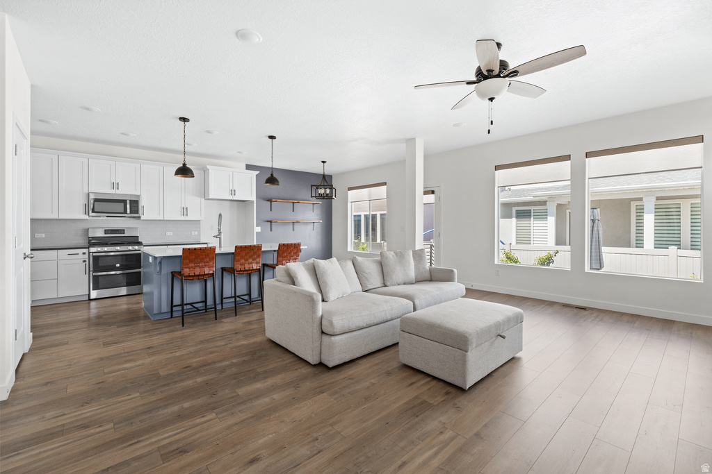 4688 W CAMELLIA LN Cedar Hills, UT 84062