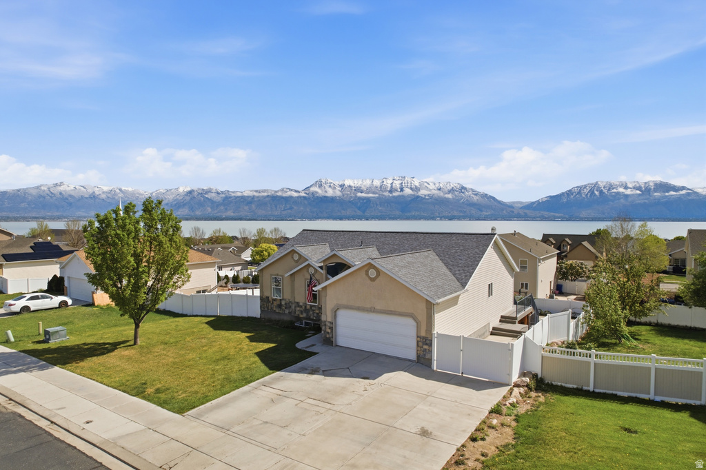 4054 S MOUNTAIN MOON DR Saratoga Springs, UT 84045