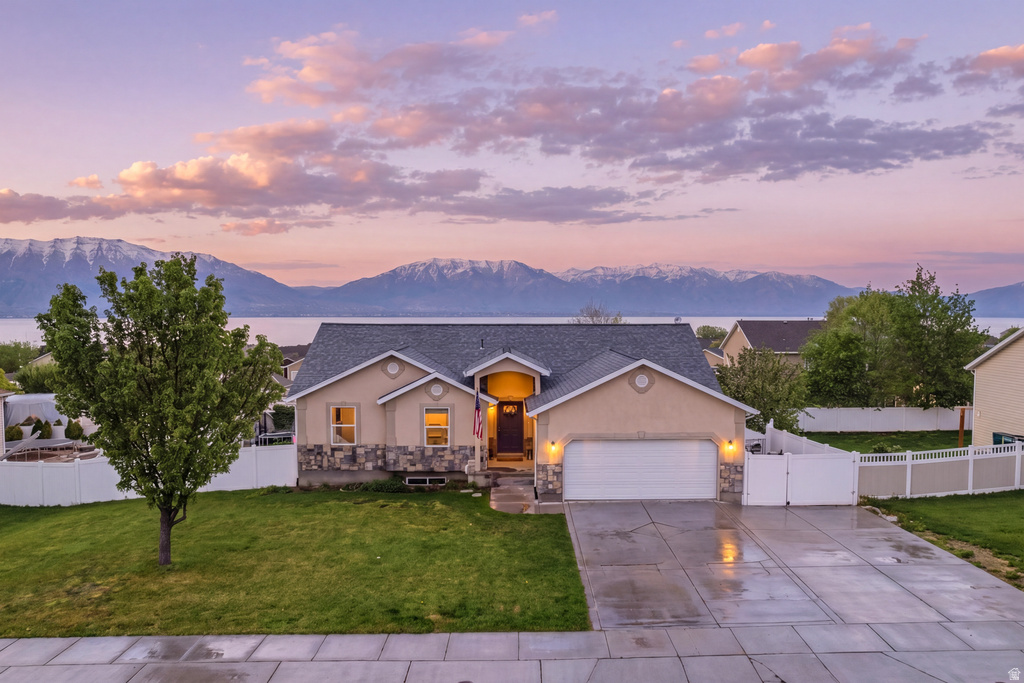 4054 S MOUNTAIN MOON DR Saratoga Springs, UT 84045
