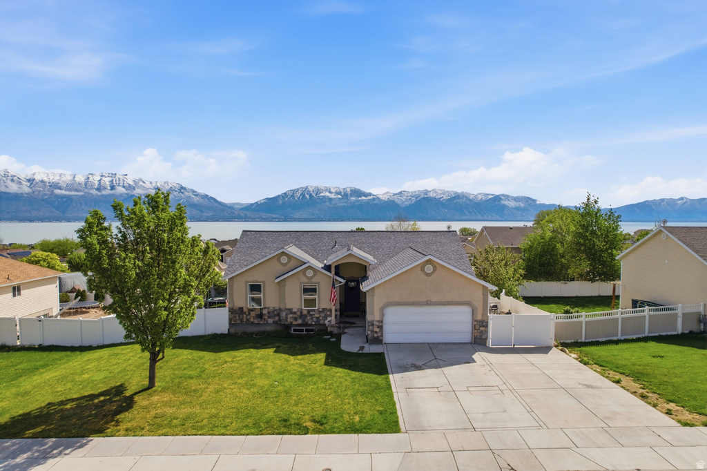 4054 S MOUNTAIN MOON DR Saratoga Springs, UT 84045