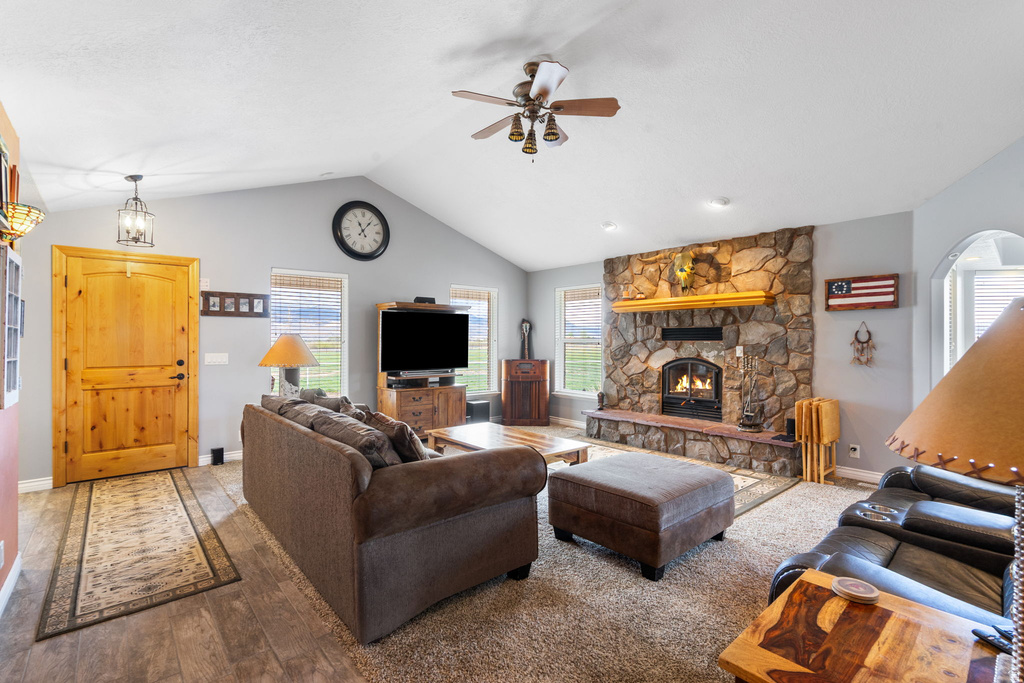 675 N SR 118 Central Valley, UT 84754