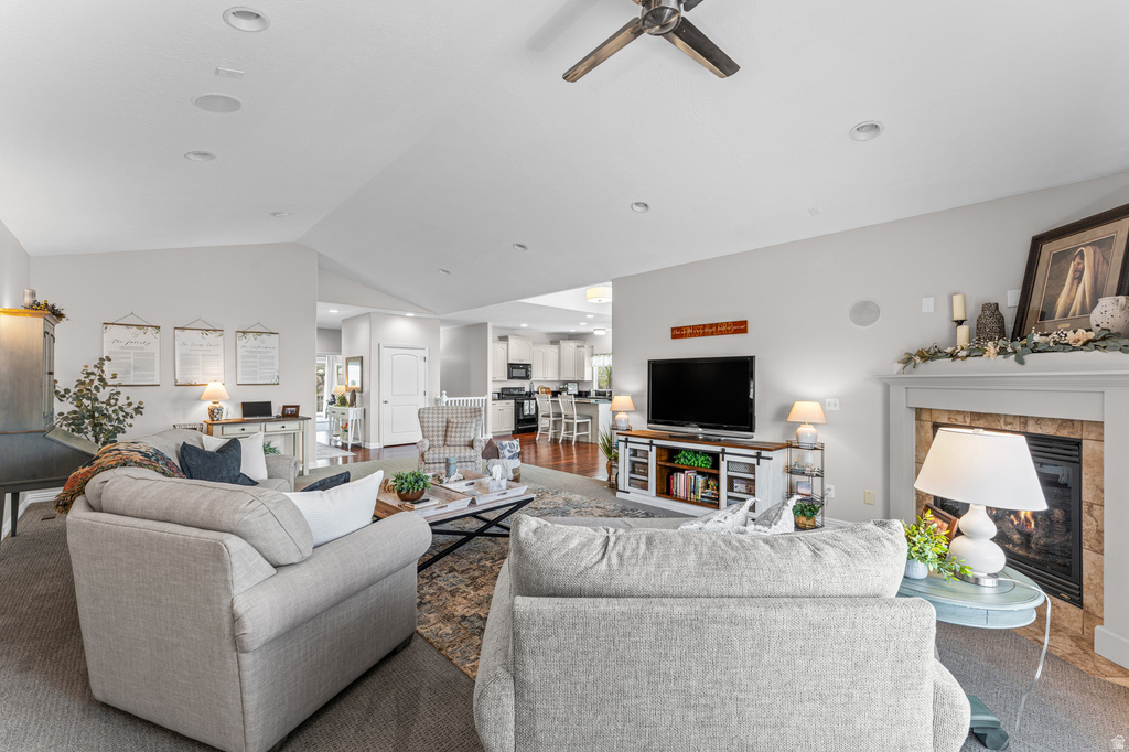 178 E EDGECREST LN North Salt Lake, UT 84054