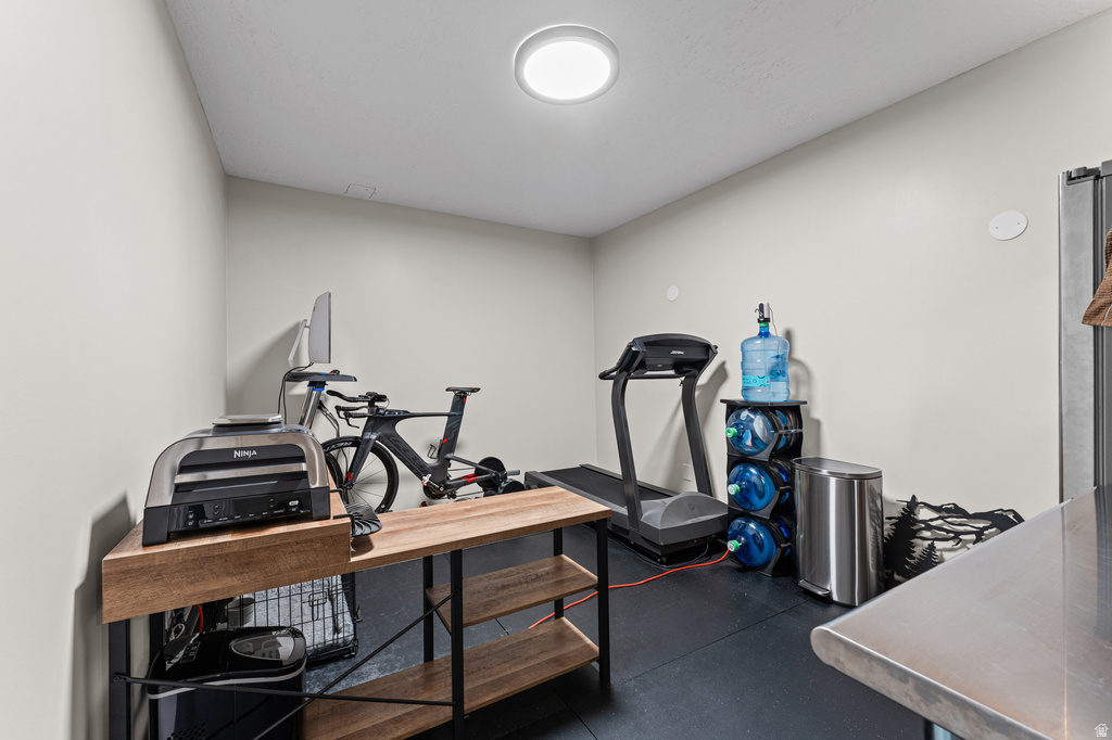 178 E EDGECREST LN North Salt Lake, UT 84054