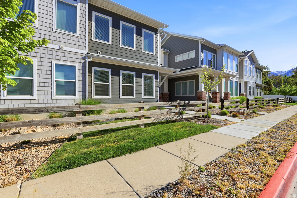 329 W 25 N Layton, UT 84041