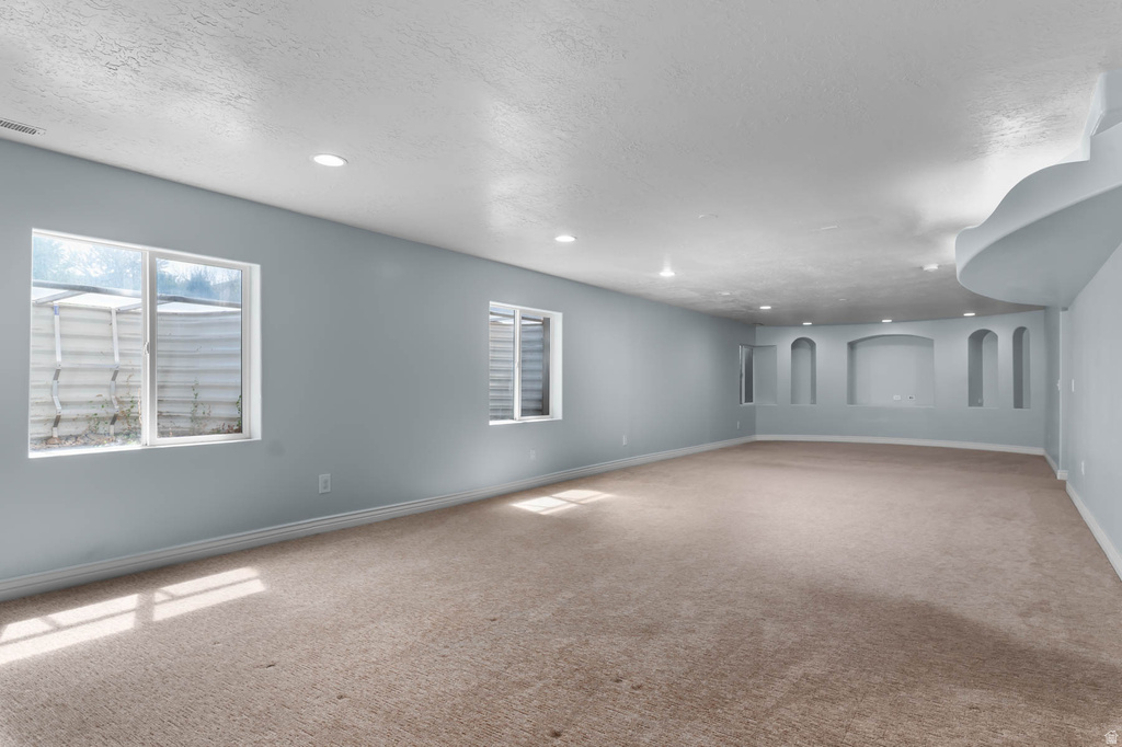 5613 W HORSE SPRING CT Herriman, UT 84096